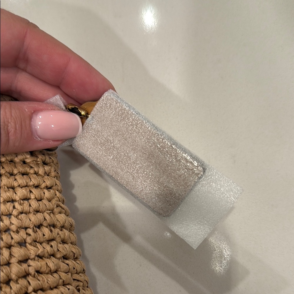 SOLD OUT Coach Brooklyn Raffia 28 - Picture 3 of 3